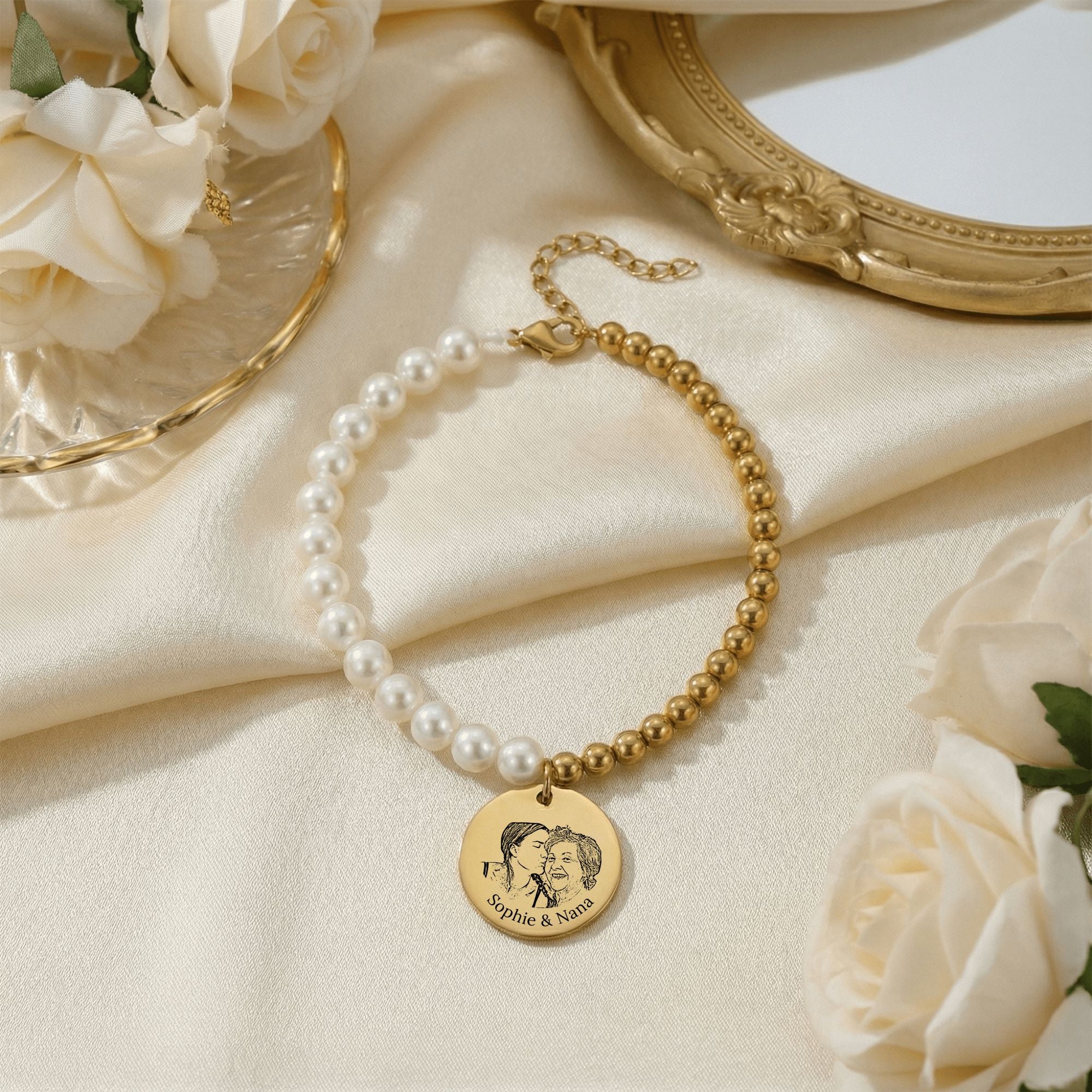 Premium Pearl & Gold Coin Bracelet: Mother of Pearl